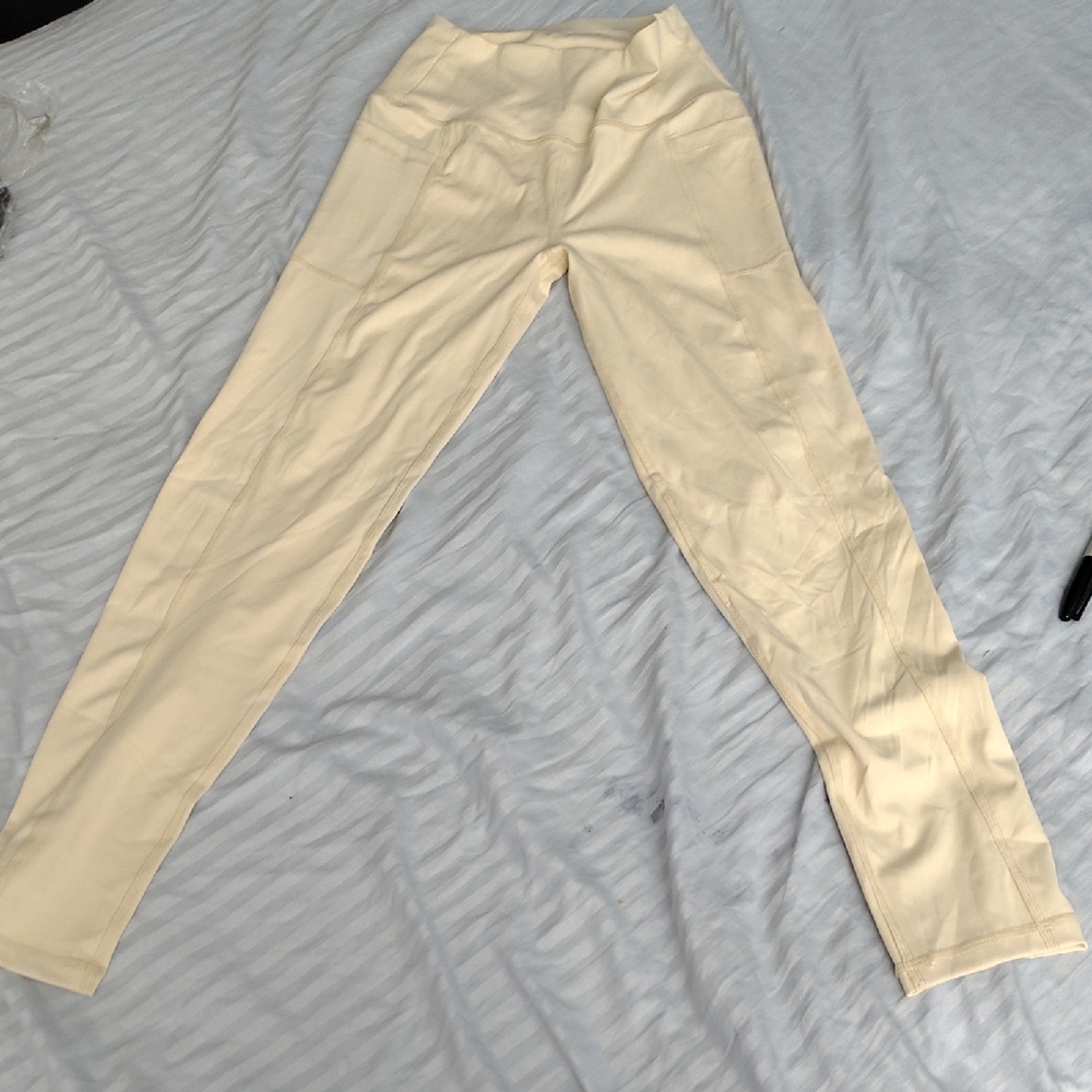 Women's Cream Leggings NWOT